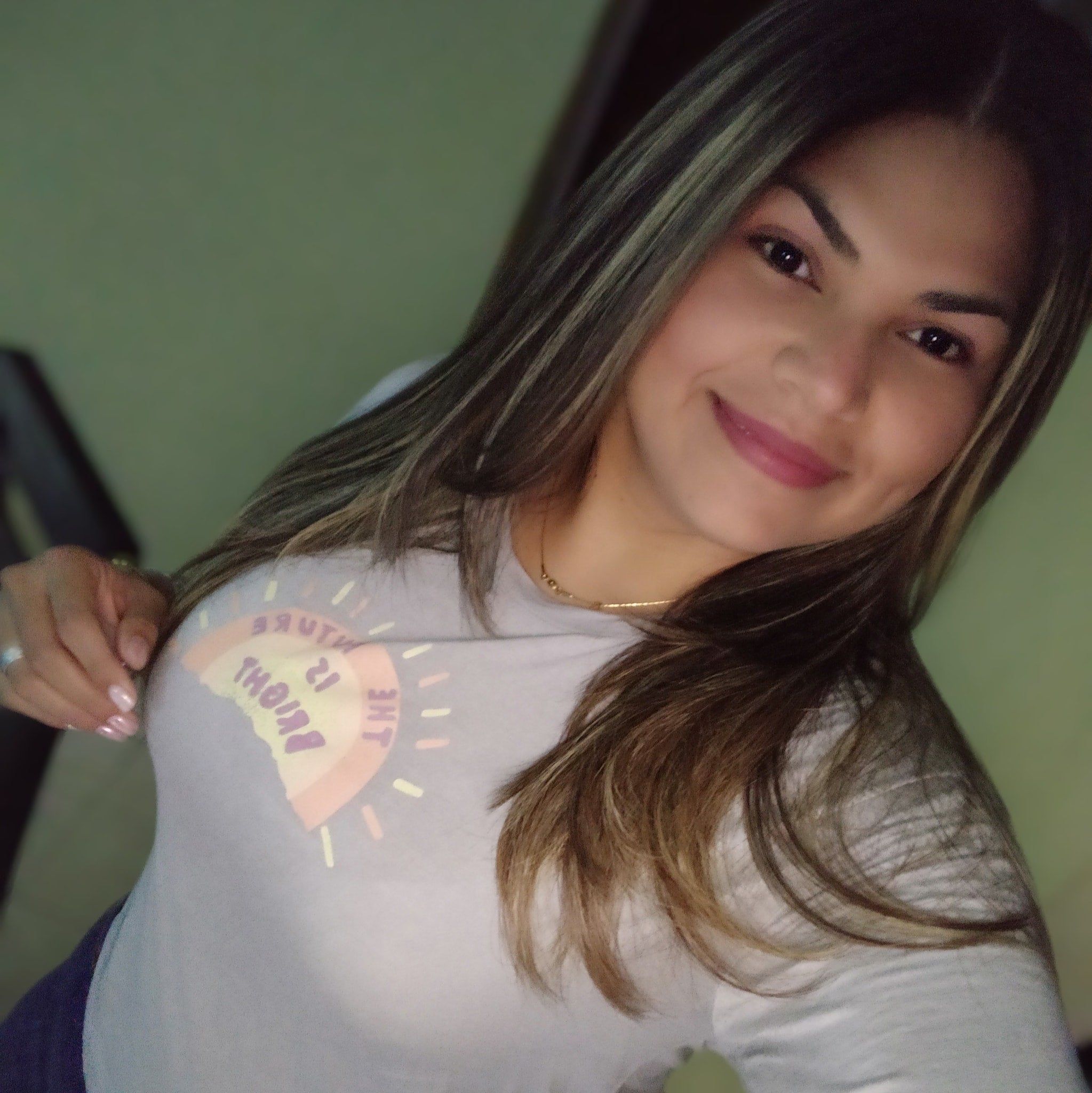<em><strong>JOSELIN F.</strong></em>
